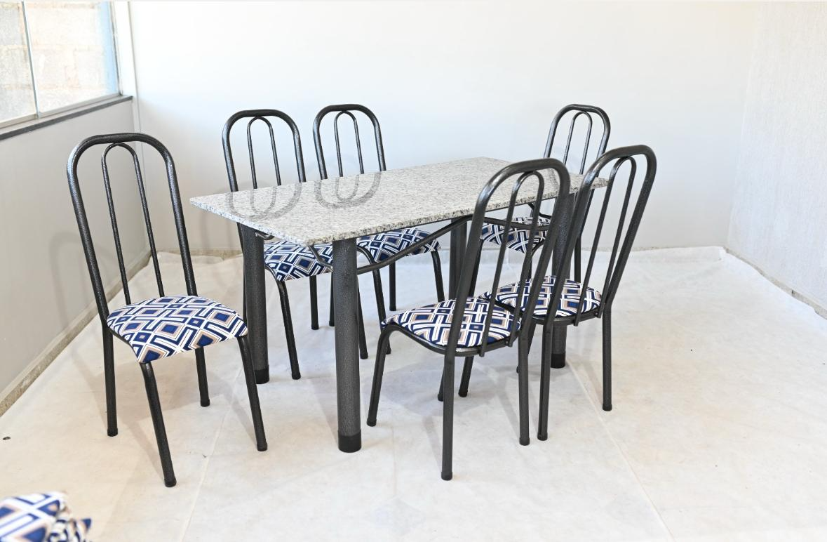 Mesa Velgo 06 Cadeiras Paris Med.1,50
